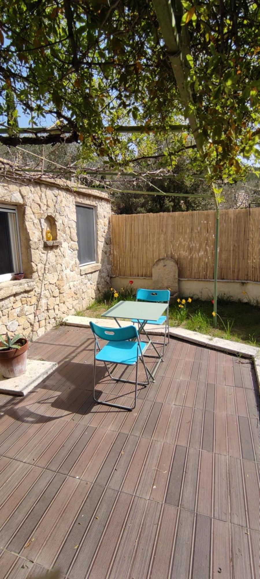Charmant Studio Independant Dans La Colline Eyguieres Экстерьер фото